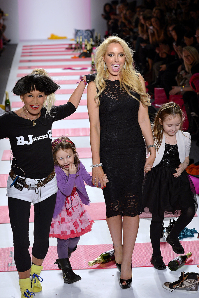 Betsey Johnson 2013ﶬŮװϵУŦԼʱװܣͼƬ