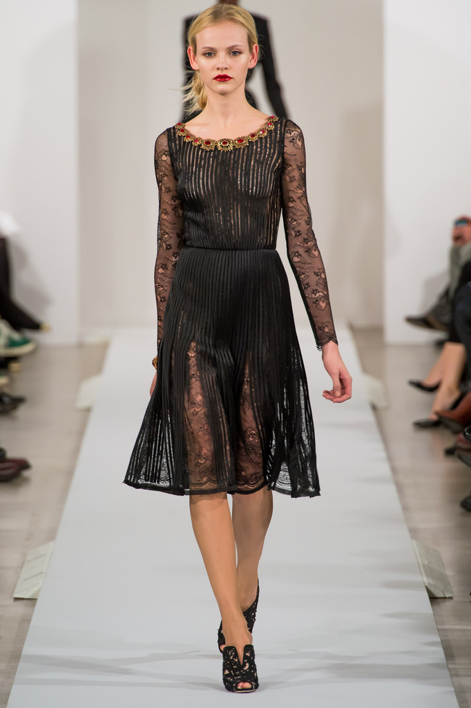 Oscar De La Renta 2013ﶬŮװϵУŦԼʱװܣͼƬ