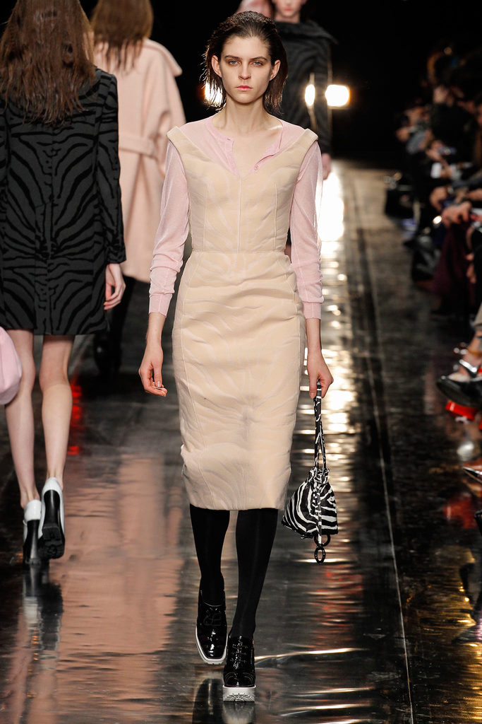 Carven 2013ﶬŮbϵУrbܣDƬ