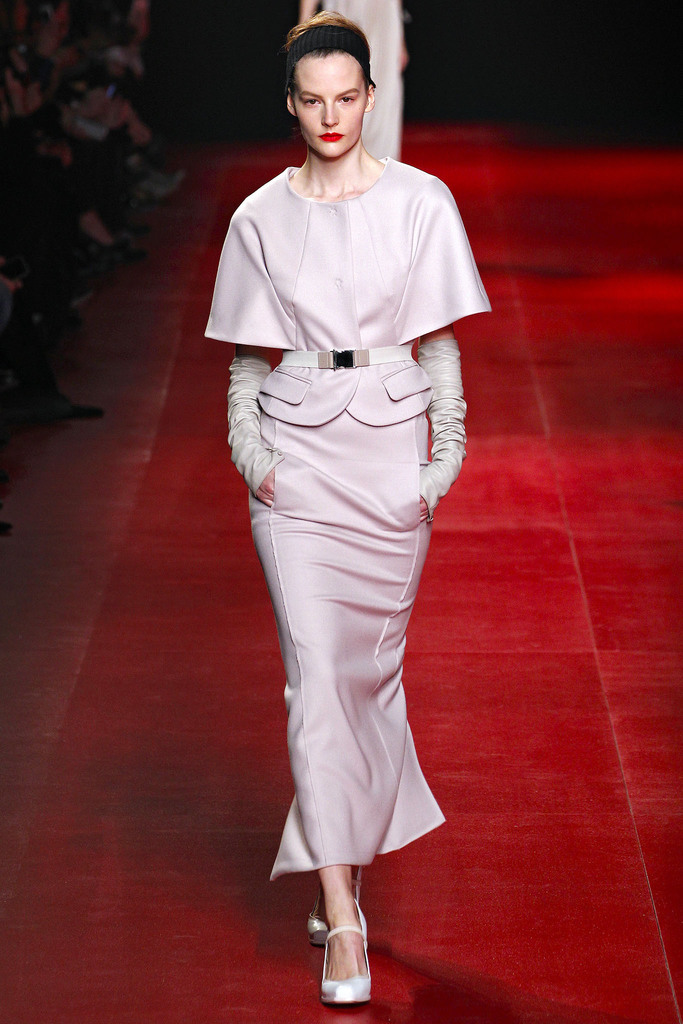 Nina Ricci 2013ﶬŮװϵУʱװܣͼƬ