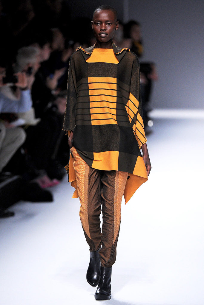 Issey Miyake 2013ﶬŮװϵУʱװܣͼƬ