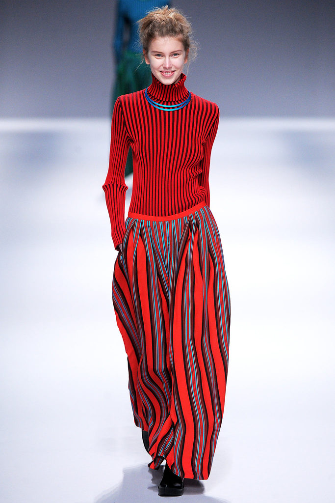 Issey Miyake 2013ﶬŮװϵУʱװܣͼƬ