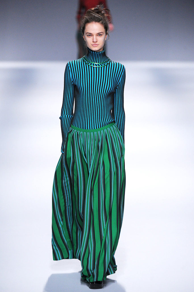 Issey Miyake 2013ﶬŮװϵУʱװܣͼƬ