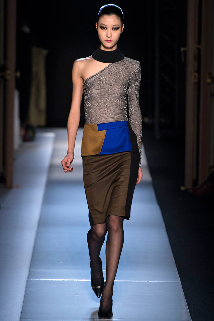 Roland Mouret 2013ﶬŮbϵУrbܣDƬ