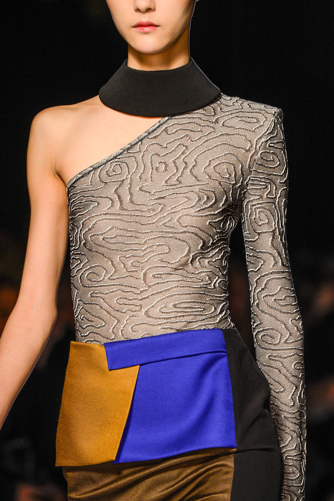 Roland Mouret 2013ﶬŮbϵУrbܣDƬ