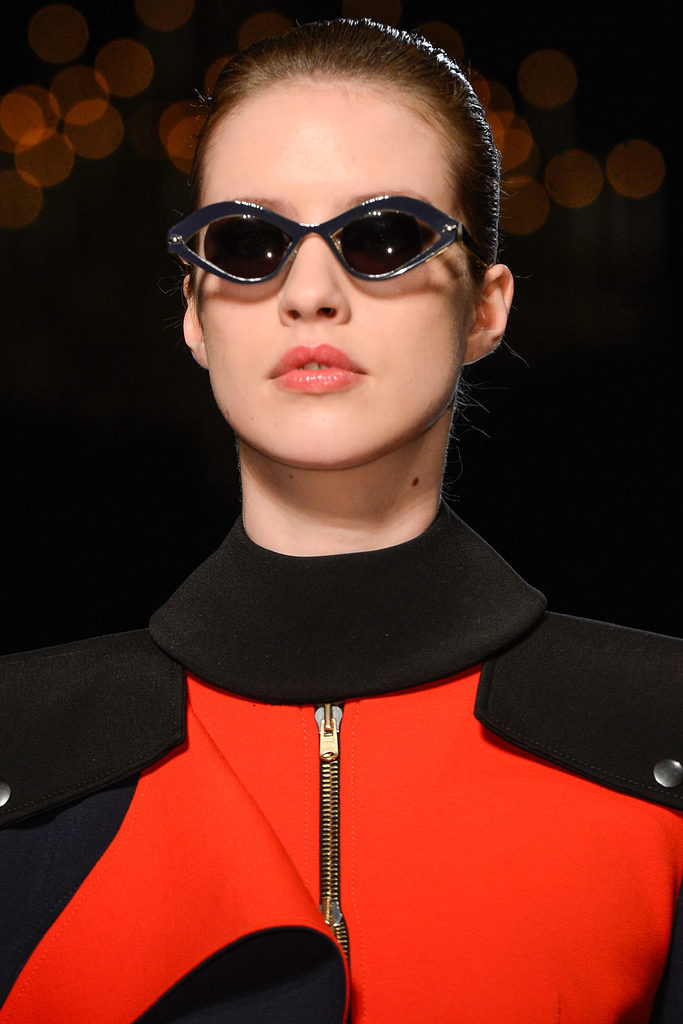 Roland Mouret 2013ﶬŮbϵУrbܣDƬ