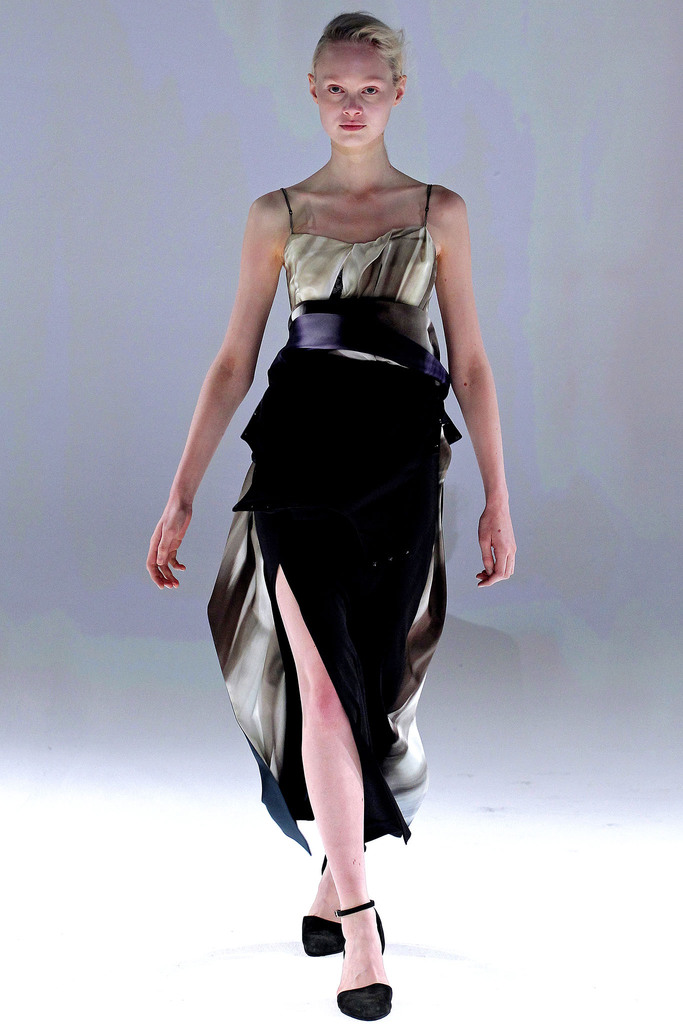 Chalayan 2013ﶬŮװϵУʱװܣͼƬ