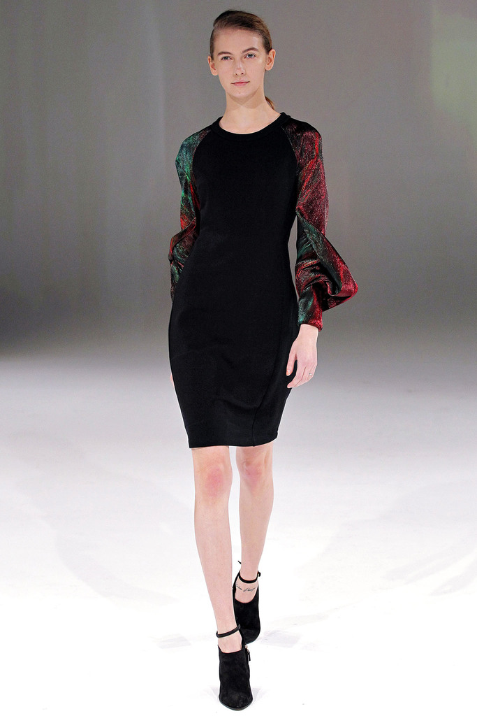 Chalayan 2013ﶬŮװϵУʱװܣͼƬ