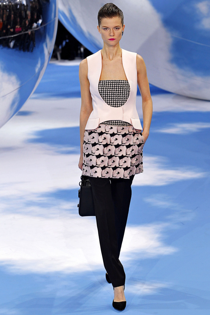 Christian Dior 2013ﶬŮװϵУʱװܣͼƬ