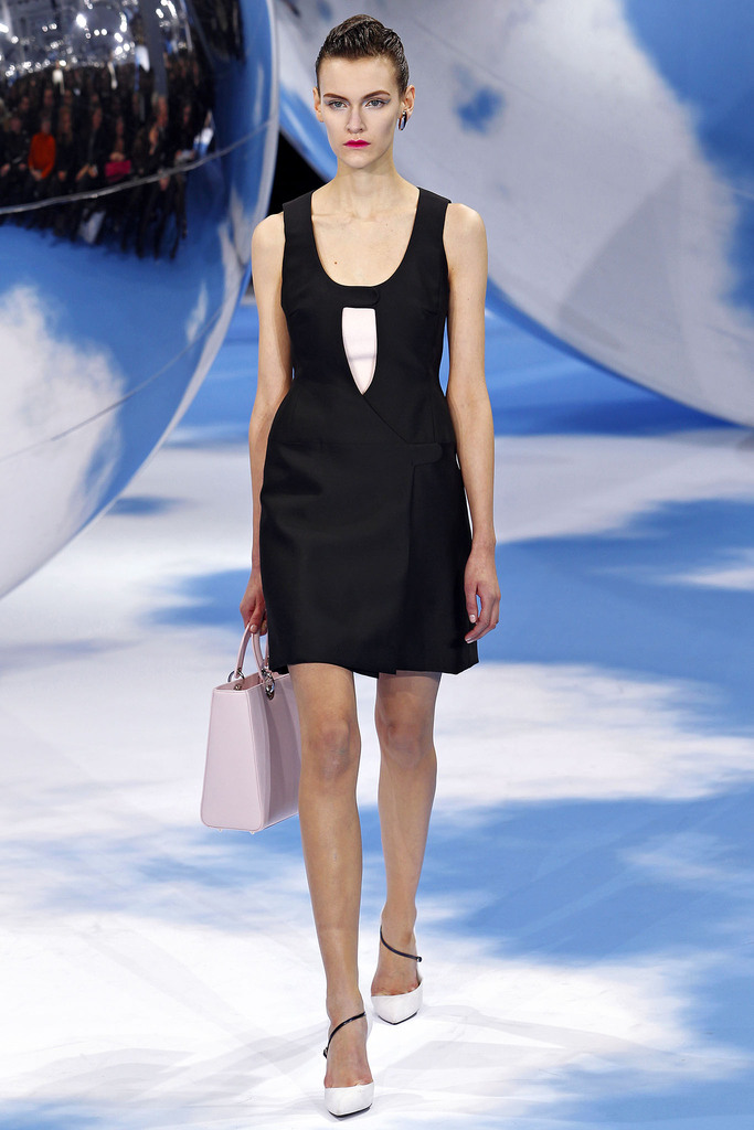 Christian Dior 2013ﶬŮװϵУʱװܣͼƬ