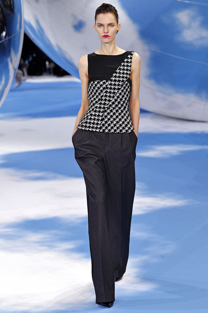 Christian Dior 2013ﶬŮװϵУʱװܣͼƬ