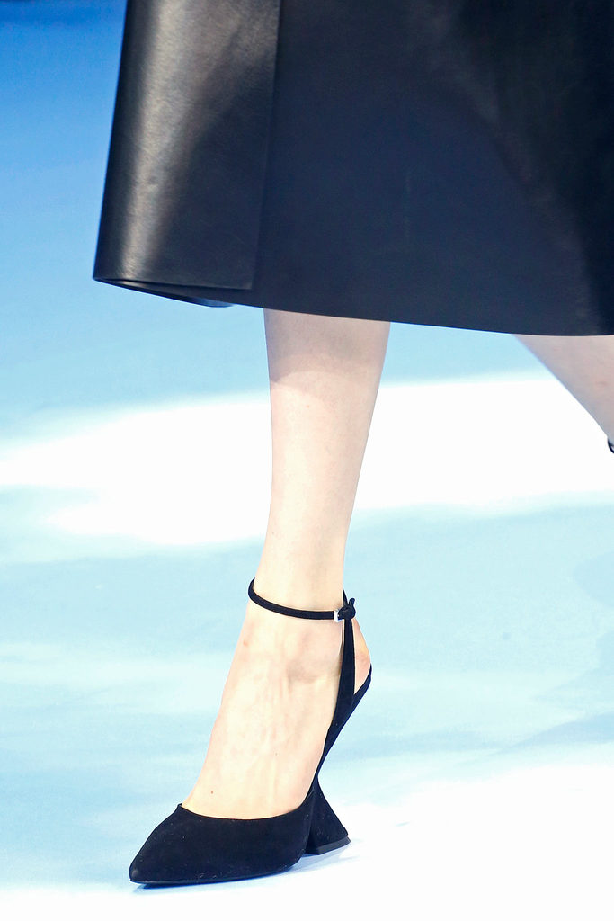 Christian Dior 2013ﶬŮװϵУʱװܣͼƬ