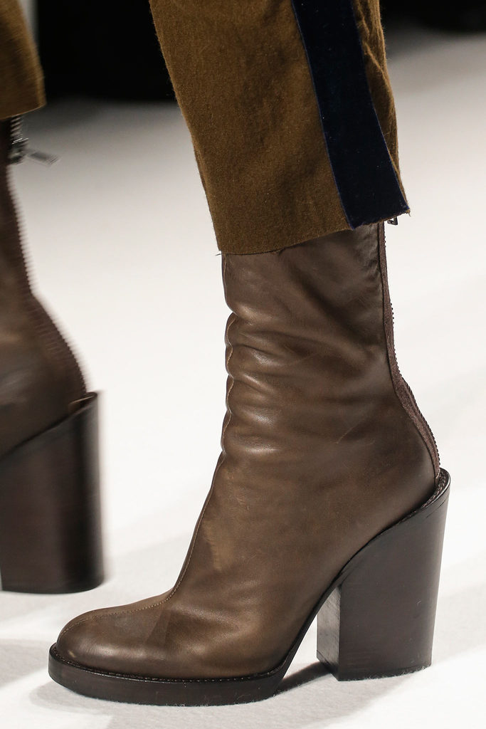 Haider Ackermann 2013ﶬŮbϵУrbܣDƬ