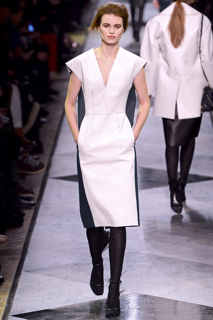 Loewe 2013ﶬŮbϵУrbܣDƬ