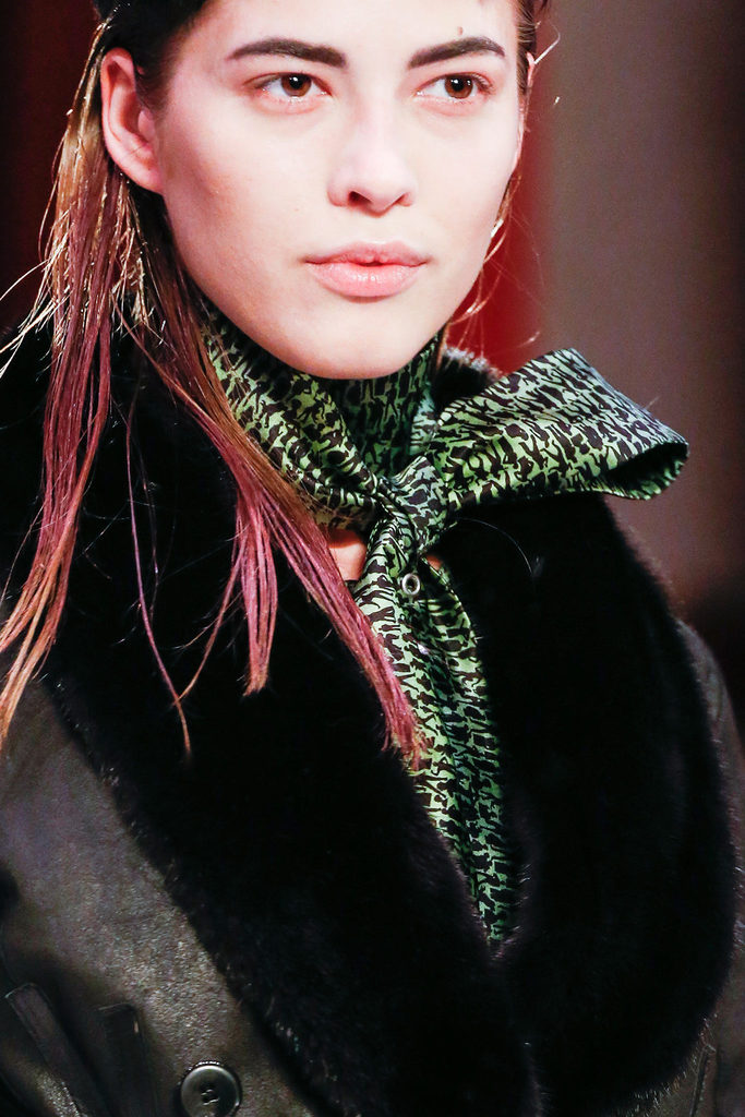 Jean Paul Gaultier 2013ﶬŮbϵУr(sh)bܣDƬ
