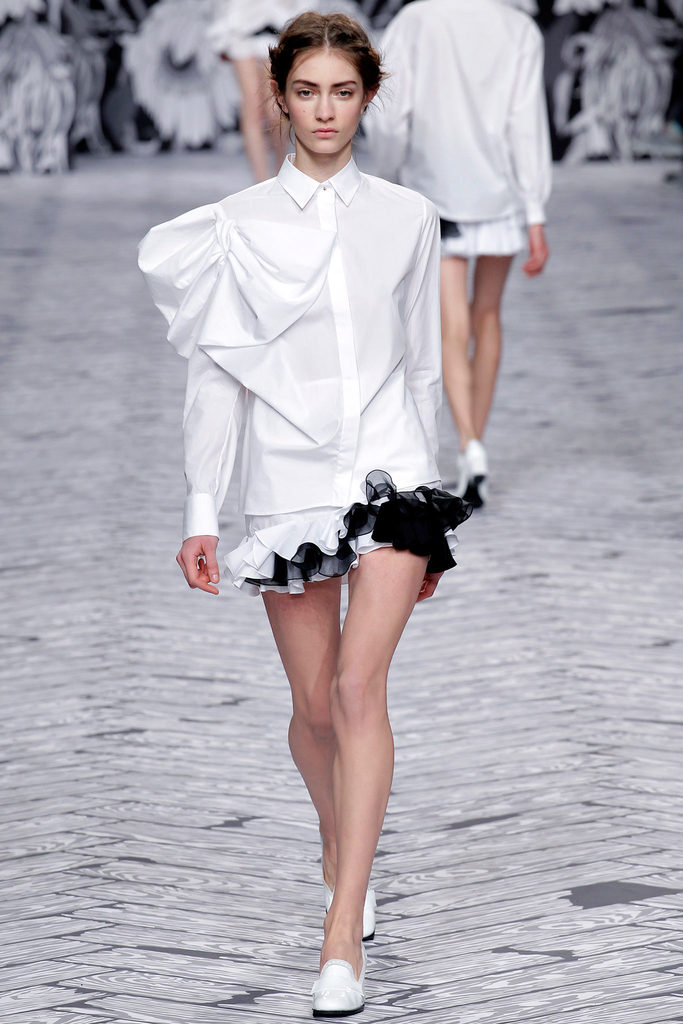 Viktor & Rolf 2013ﶬŮװϵУʱװܣͼƬ