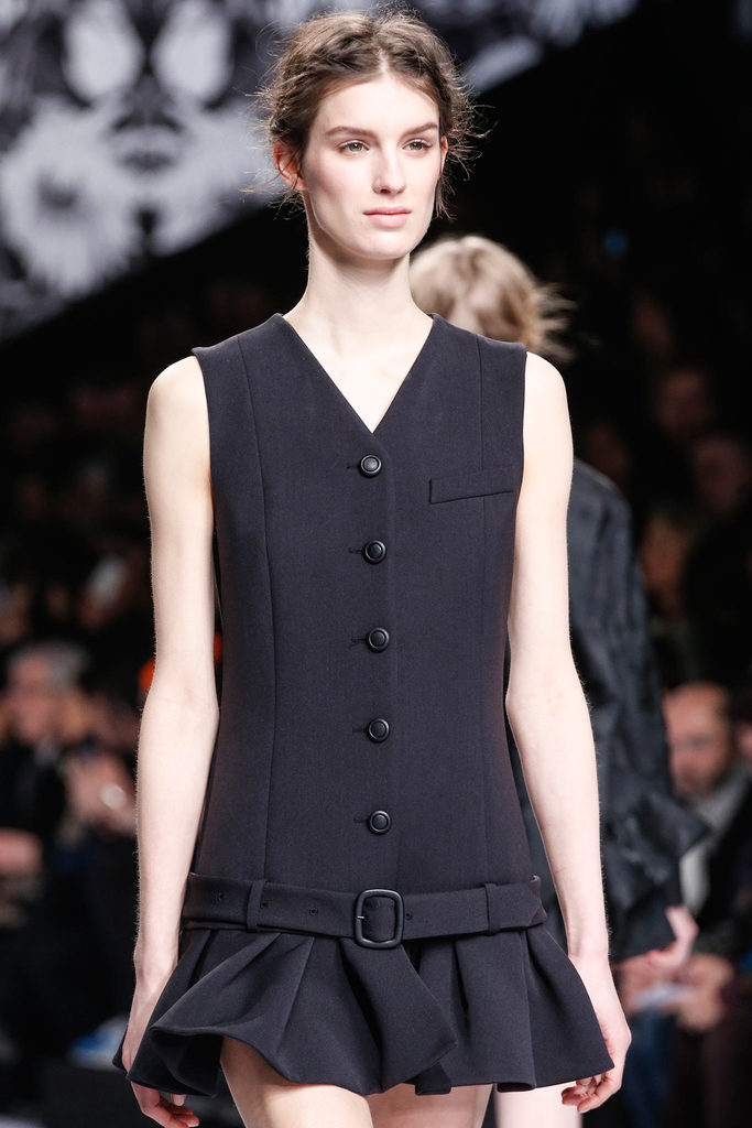 Viktor & Rolf 2013ﶬŮbϵУrbܣDƬ