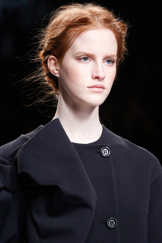 Viktor & Rolf 2013ﶬŮװϵУʱװܣͼƬ