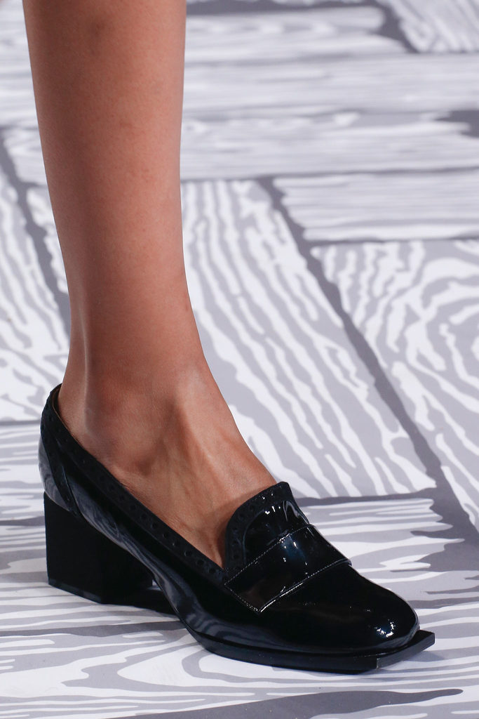 Viktor & Rolf 2013ﶬŮbϵУrbܣDƬ