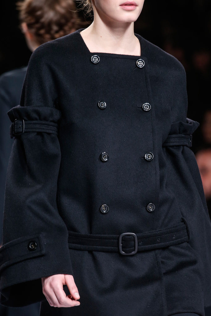 Viktor & Rolf 2013ﶬŮװϵУʱװܣͼƬ