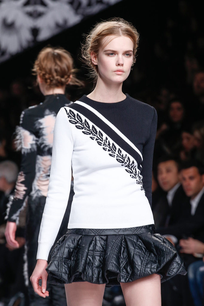 Viktor & Rolf 2013ﶬŮװϵУʱװܣͼƬ