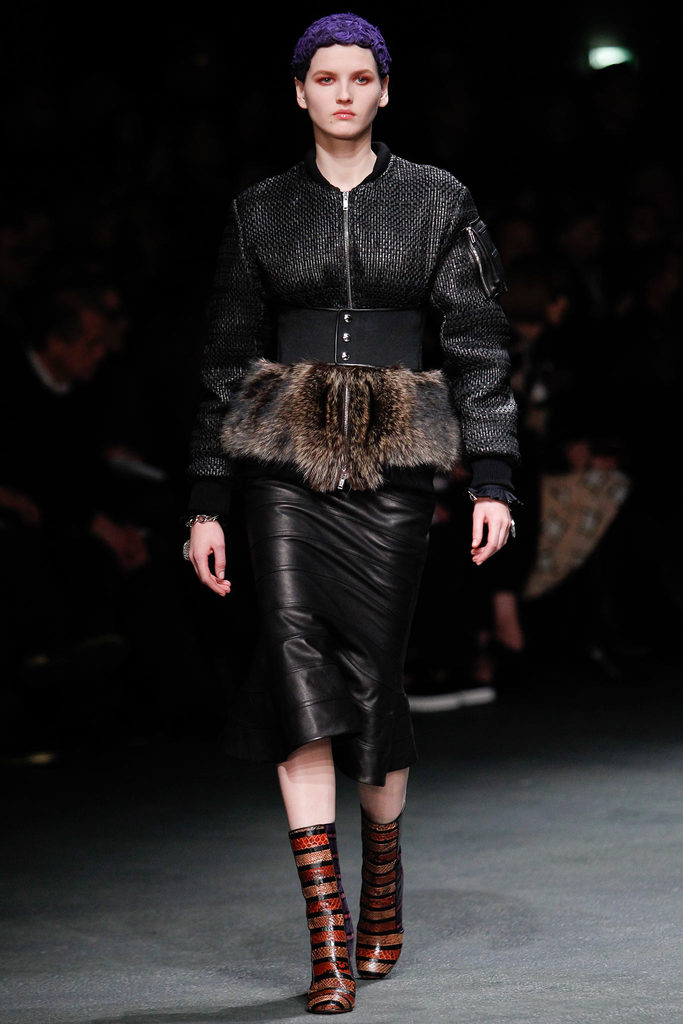 Givenchy 2013ﶬŮװϵУʱװܣͼƬ