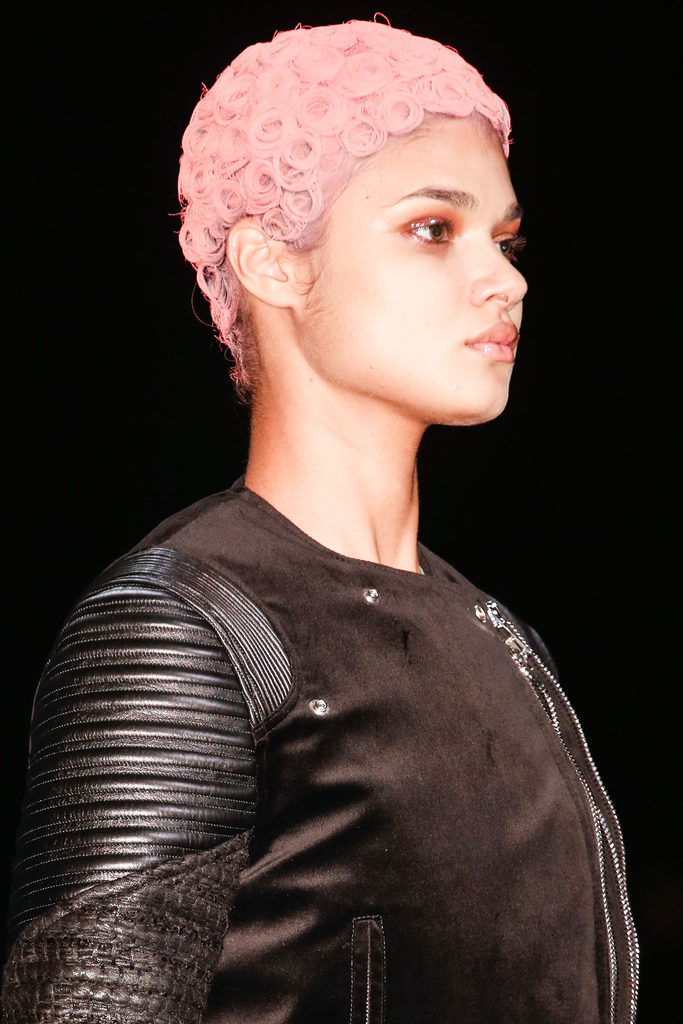 Givenchy 2013ﶬŮbϵУrbܣDƬ