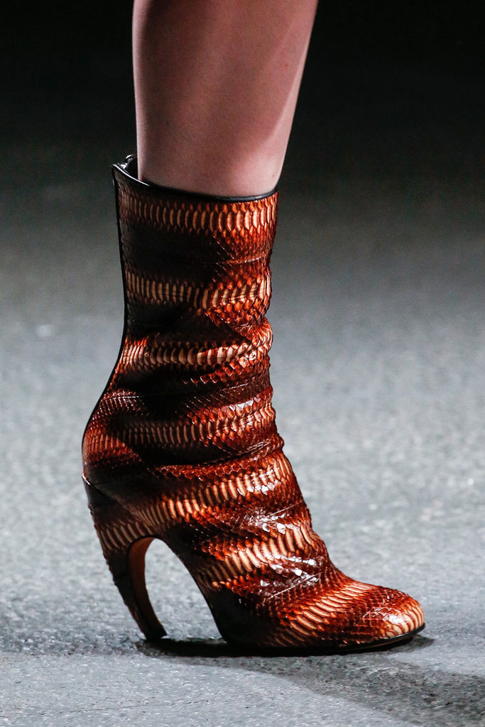 Givenchy 2013ﶬŮbϵУrbܣDƬ