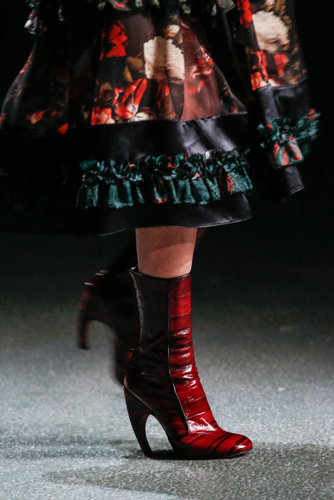 Givenchy 2013ﶬŮbϵУrbܣDƬ