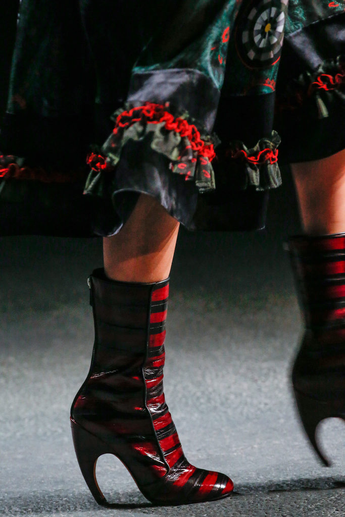 Givenchy 2013ﶬŮbϵУrbܣDƬ