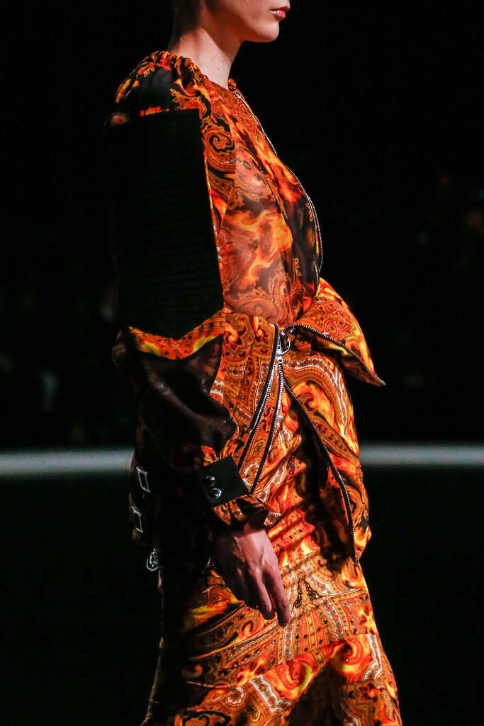 Givenchy 2013ﶬŮbϵУrbܣDƬ