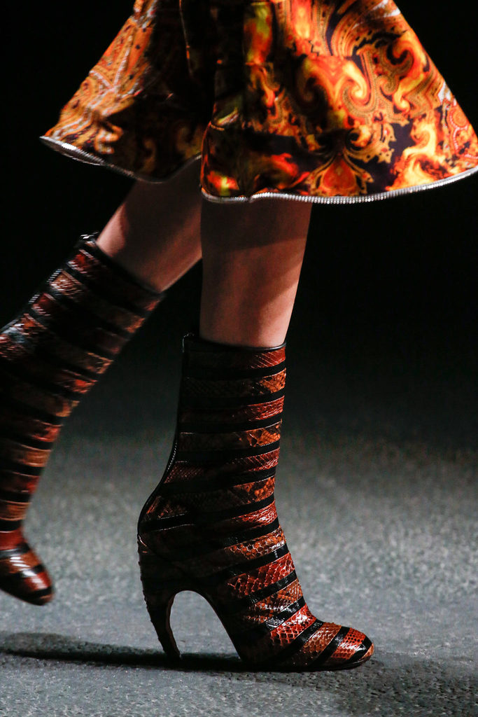 Givenchy 2013�ﶬŮװϵ�У�����ʱװ�ܣ�����ͼƬ