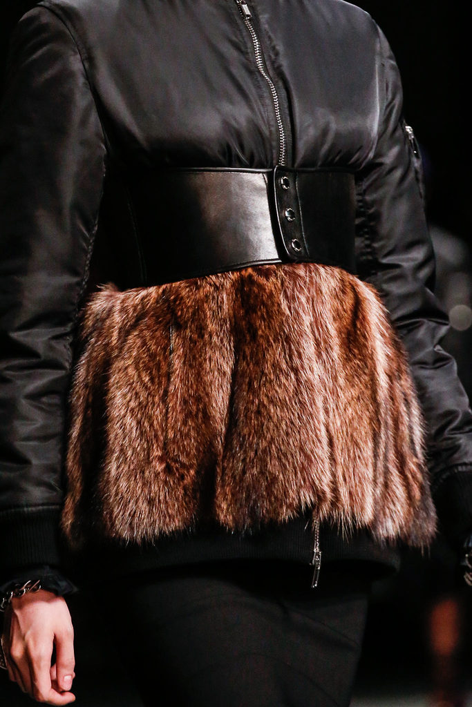 Givenchy 2013ﶬŮbϵУrbܣDƬ