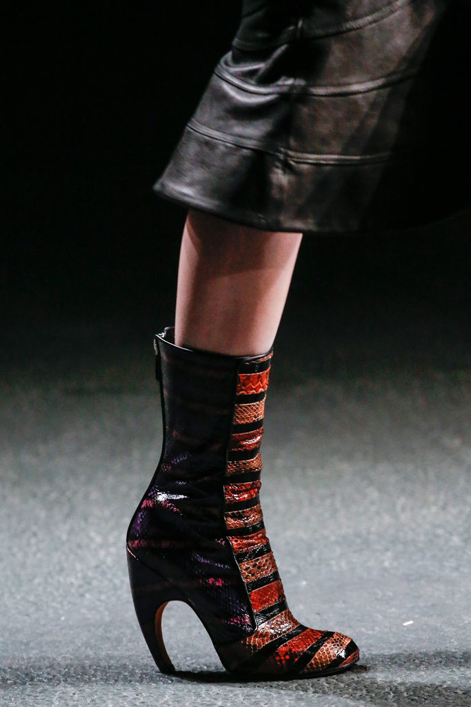 Givenchy 2013ﶬŮbϵУrbܣDƬ