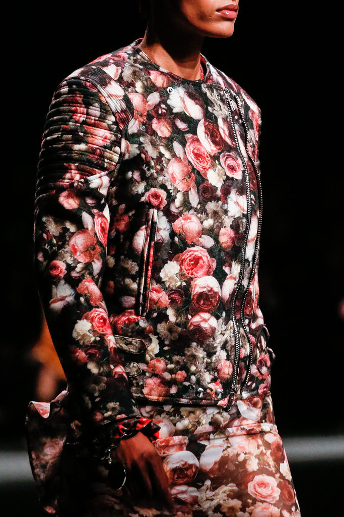 Givenchy 2013ﶬŮbϵУrbܣDƬ
