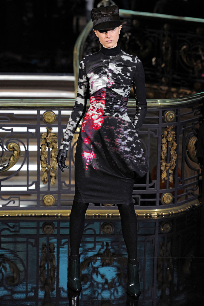 John Galliano 2013ﶬŮbϵУr(sh)bܣDƬ