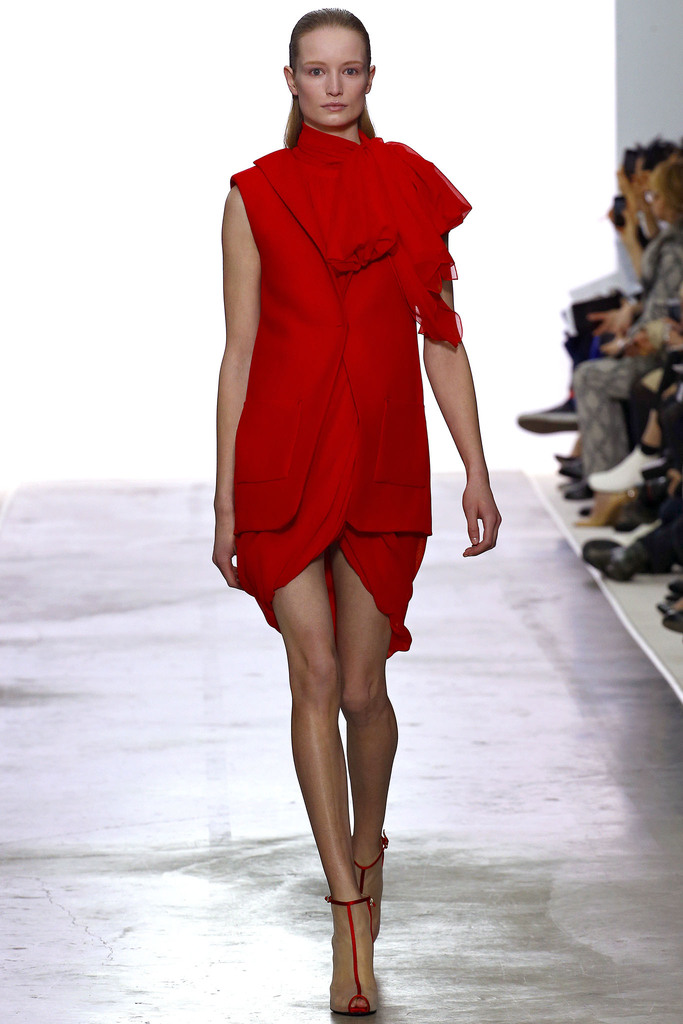 Giambattista Valli 2013ﶬŮbϵУr(sh)bܣDƬ