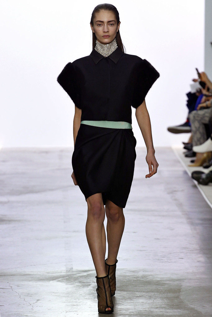 Giambattista Valli 2013ﶬŮbϵУrbܣDƬ