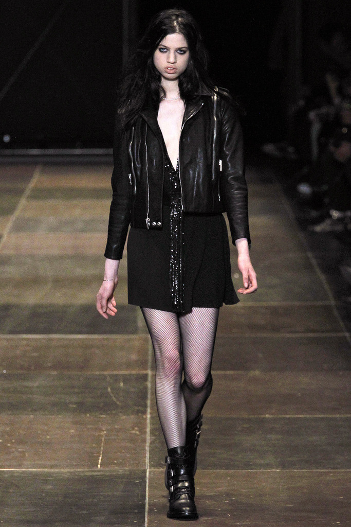 Saint Laurent 2013ﶬŮװϵУʱװܣͼƬ