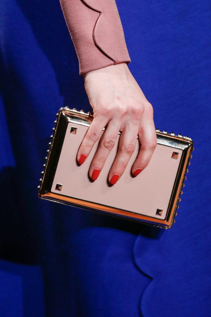 Valentino 2013�ﶬŮװϵ�У�����ʱװ�ܣ�����ͼƬ