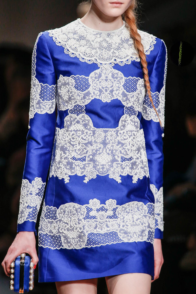 Valentino 2013�ﶬŮװϵ�У�����ʱװ�ܣ�����ͼƬ