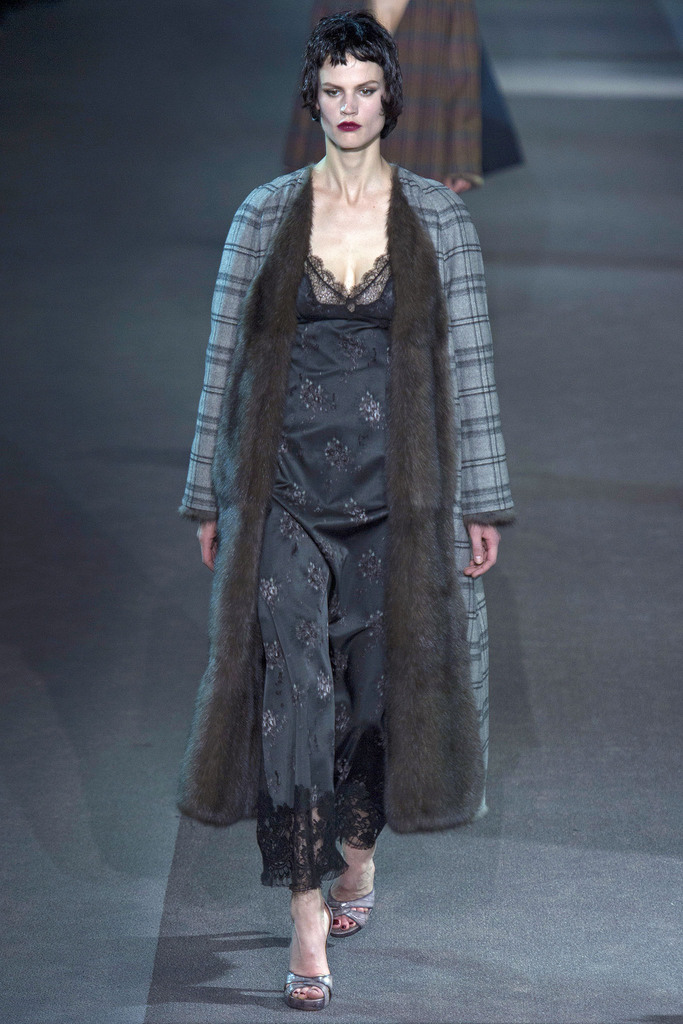 Louis Vuitton 2013ﶬŮbϵУrbܣDƬ