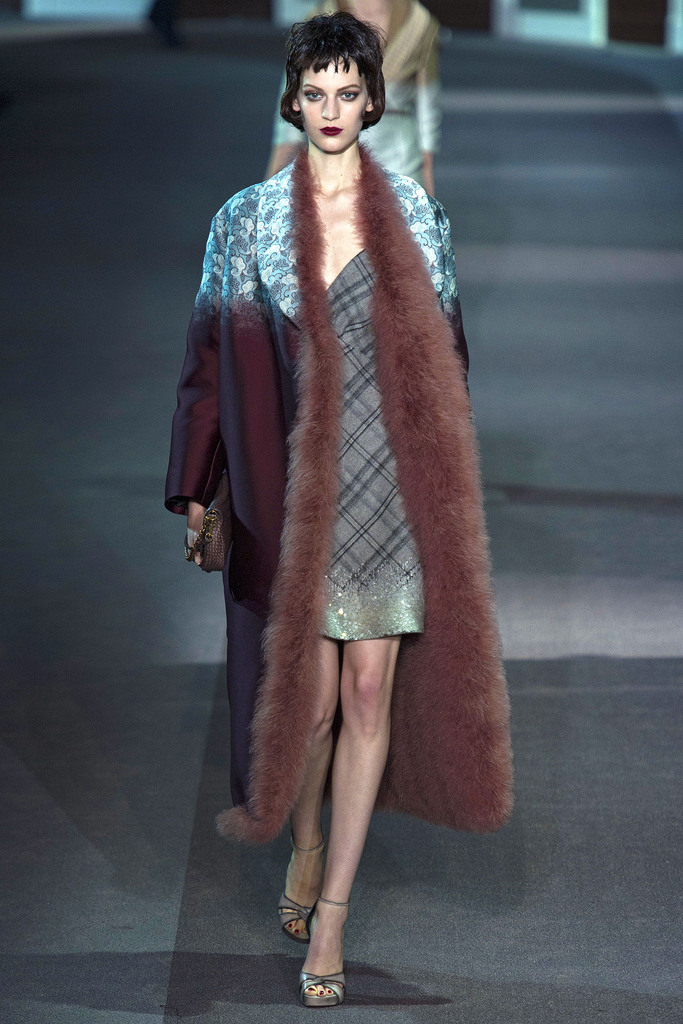 Louis Vuitton 2013ﶬŮbϵУr(sh)bܣDƬ