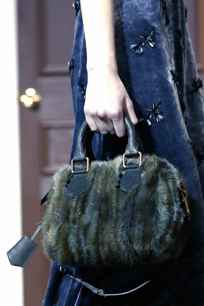 Louis Vuitton 2013ﶬŮbϵУr(sh)bܣDƬ