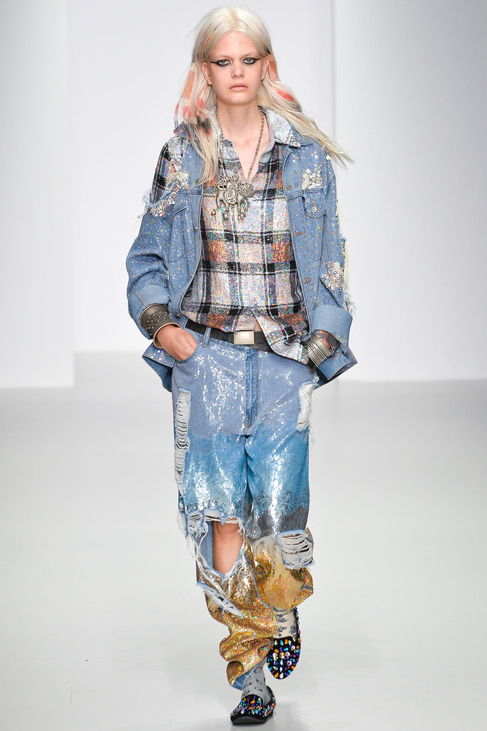 Ashish 2014ŦԼʱװܸͼƬ