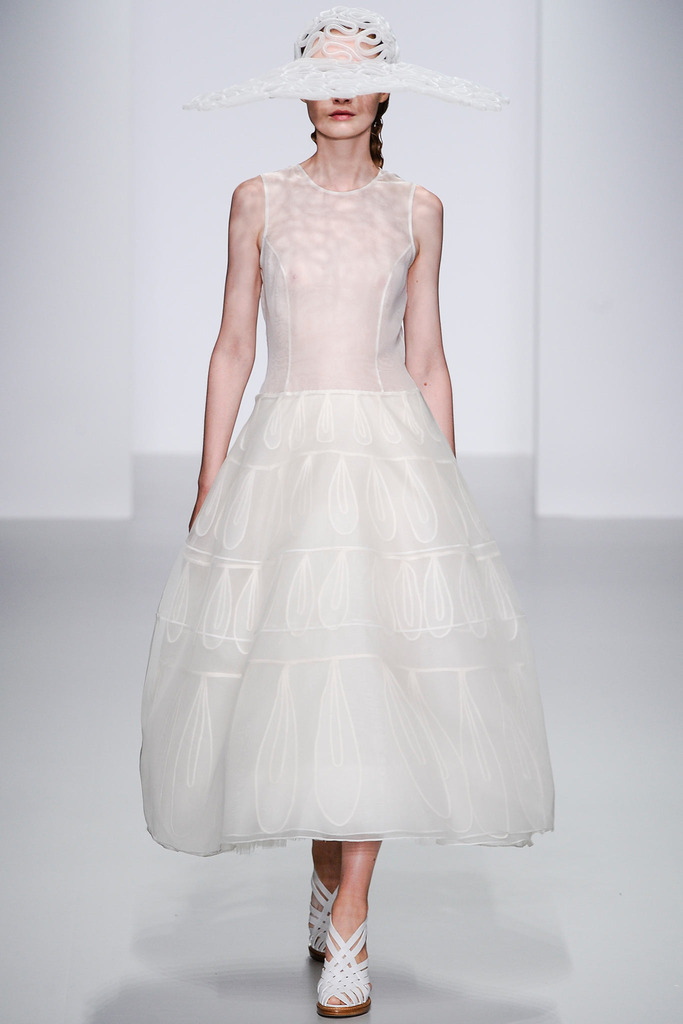 John Rocha 2014׶شʱװܸͼƬ