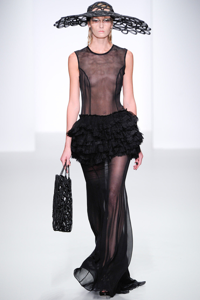 John Rocha 2014׶شʱװܸͼƬ