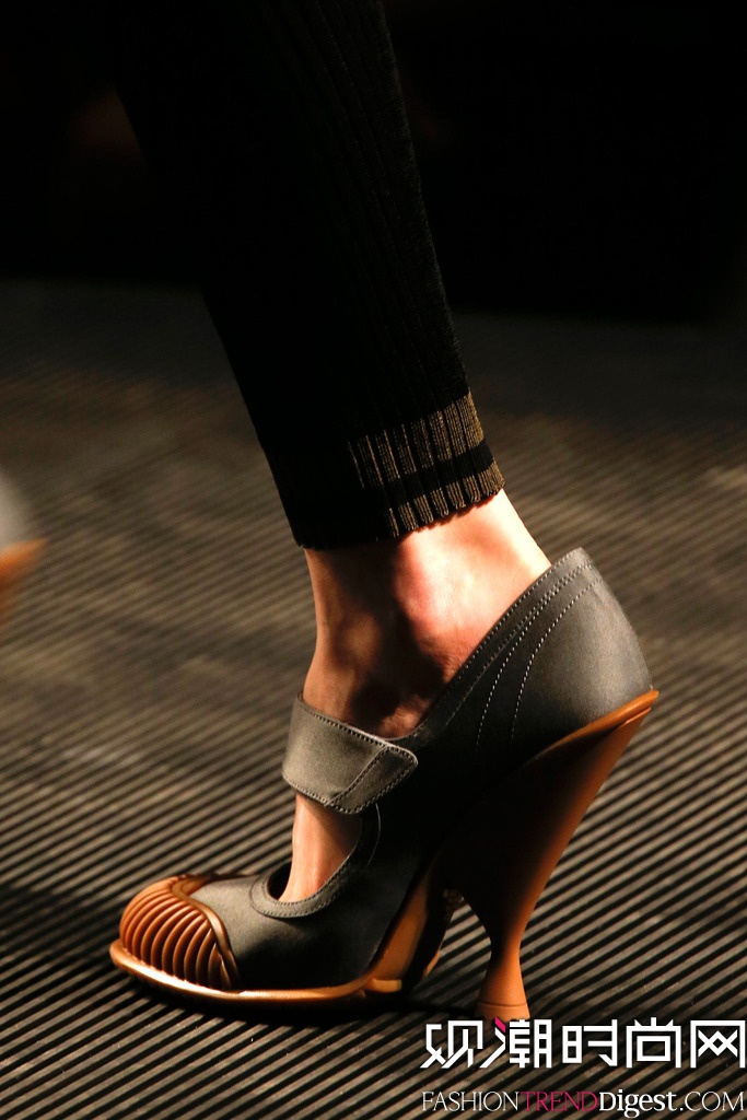 Prada  2014��������ʱװ�ܸ���ͼƬ