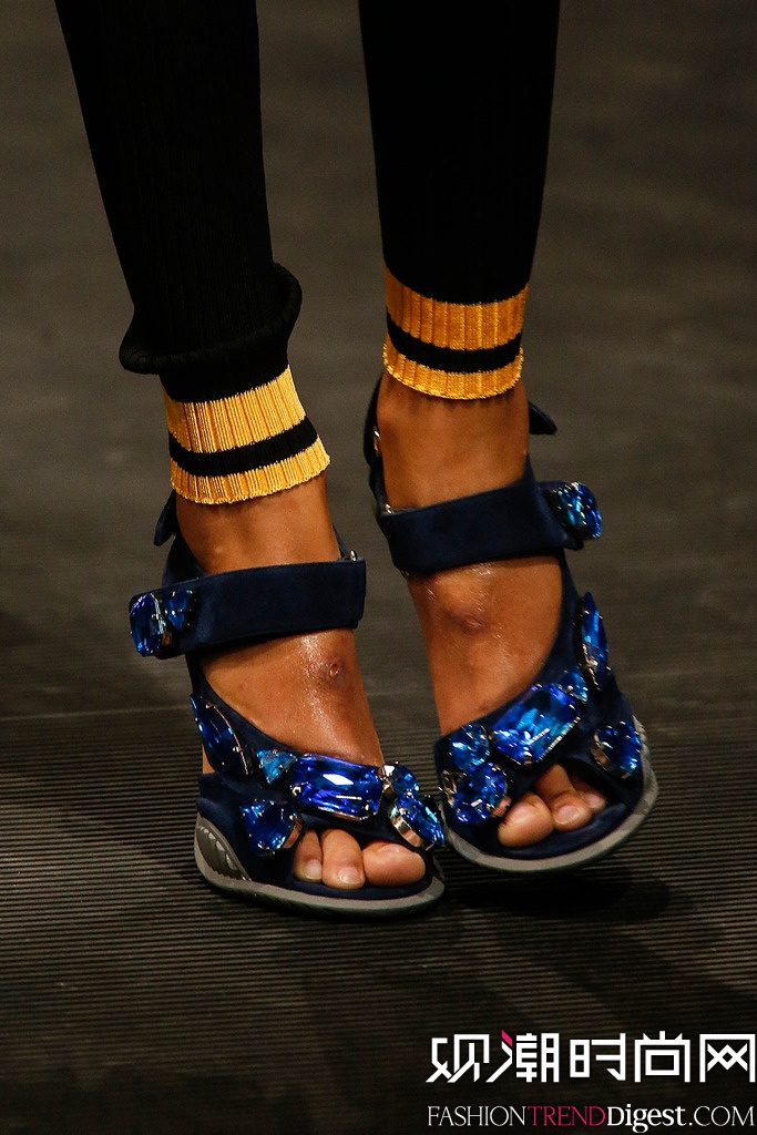 Prada  2014��������ʱװ�ܸ���ͼƬ