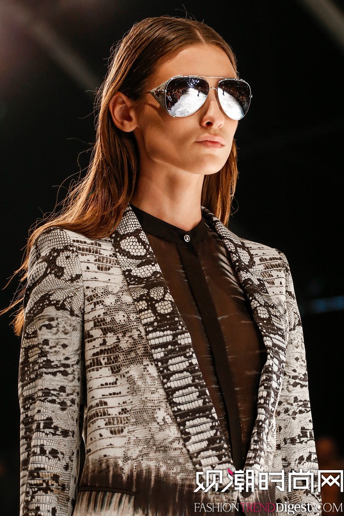 Roberto Cavalli   2014mĕrbܸDƬ
